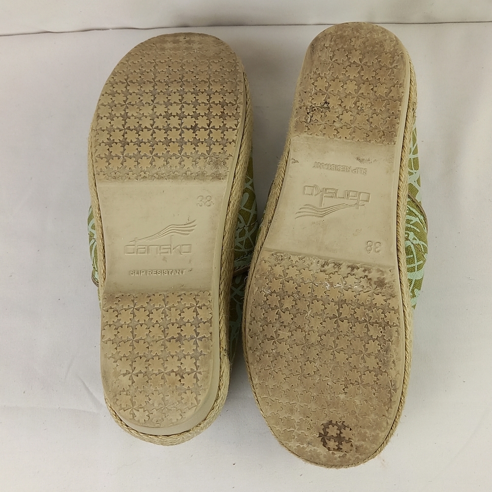Dansko clogs - Picture 6 of 8